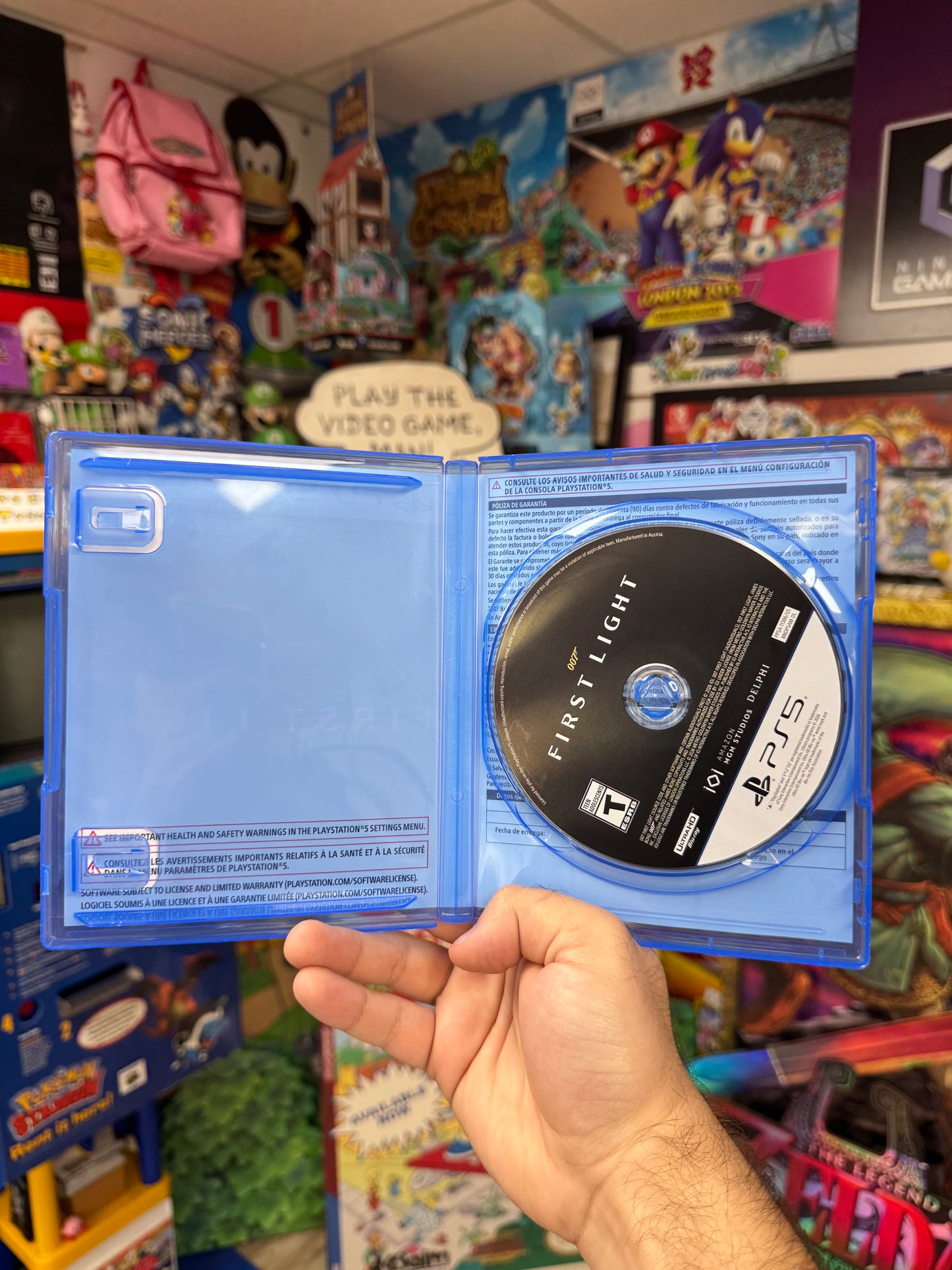 007 First Light - PS5 Complete