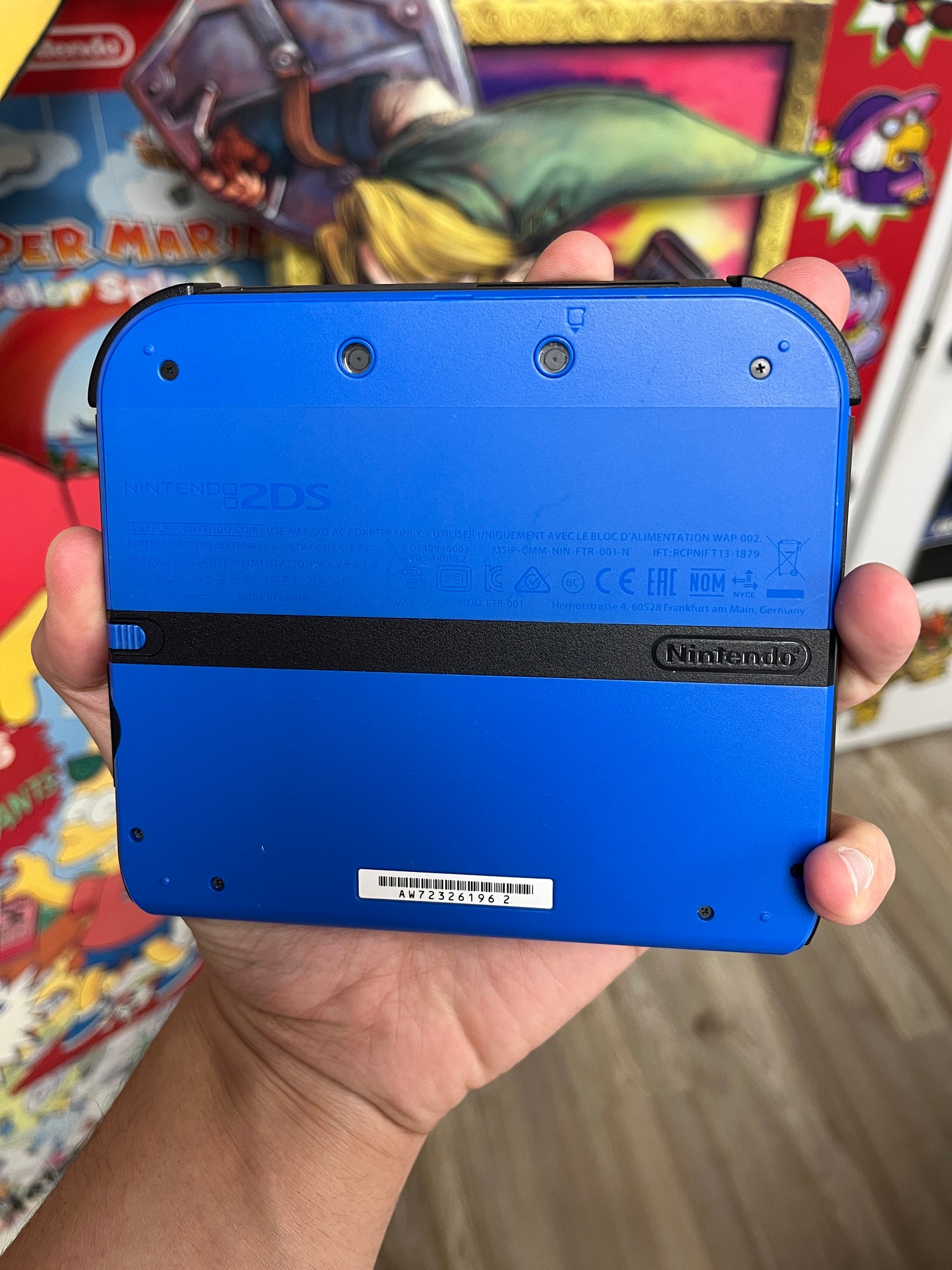 2DS Electric Blue W/ Charger