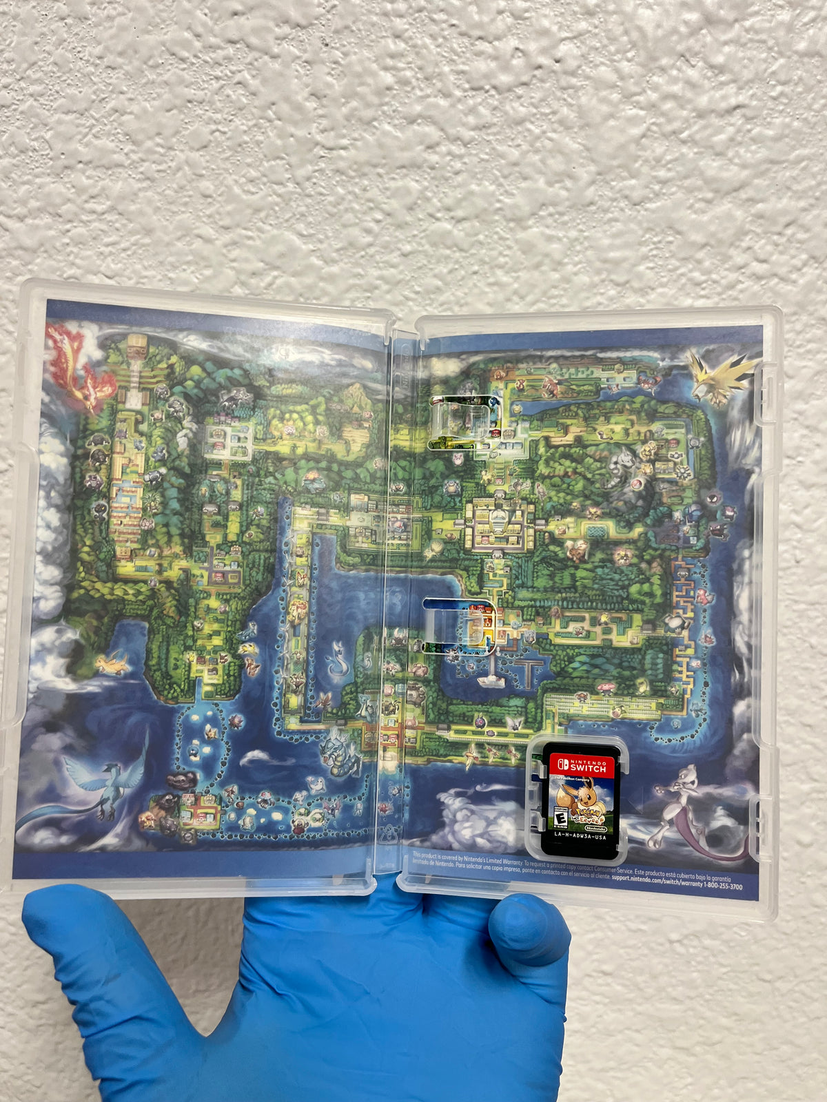 Pokemon Let's Go Eevee - Nintendo Switch Boxed
