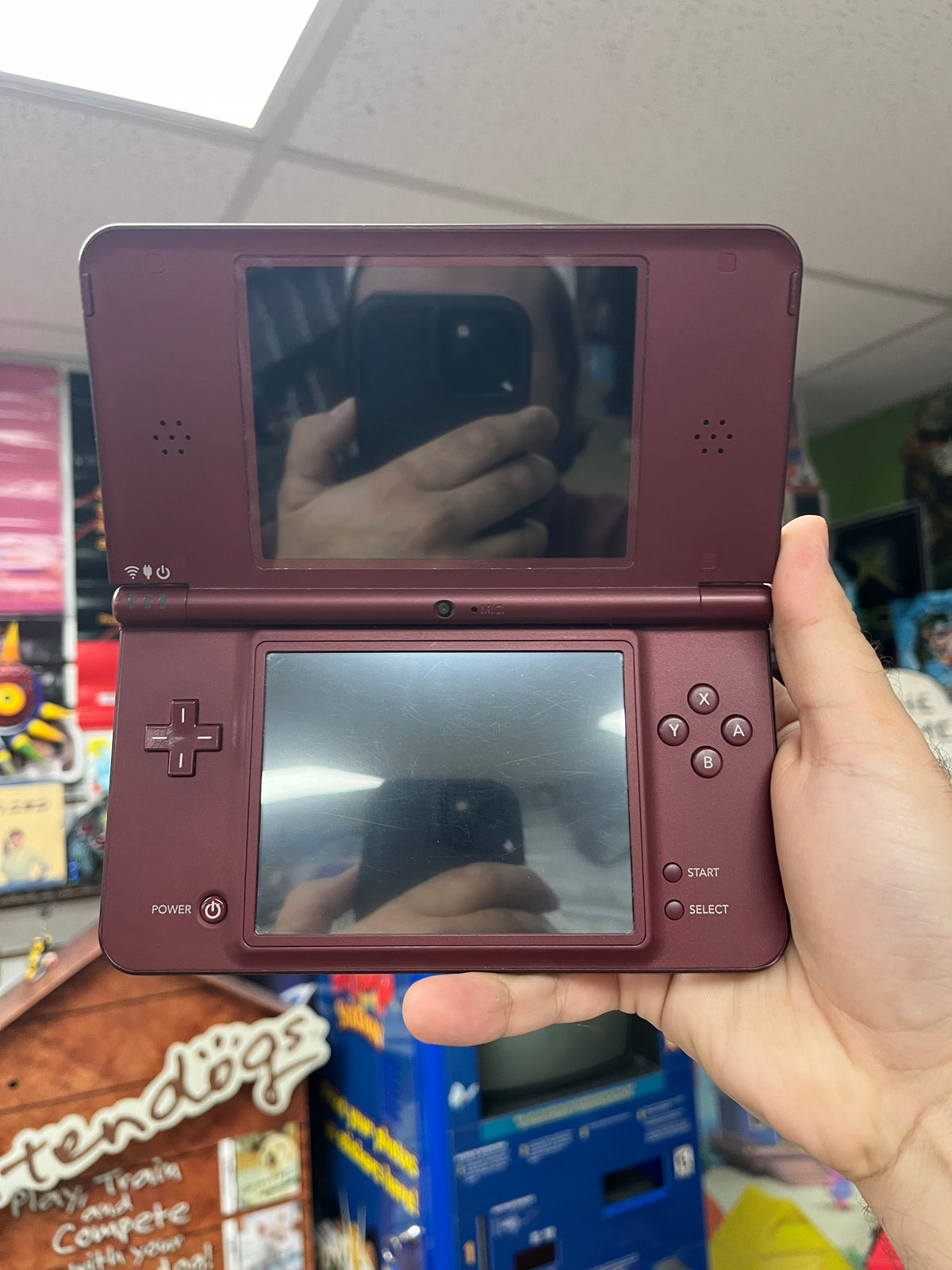 DSi XL Burgundy