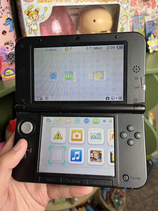 3DS XL Black Clean W/ Charger