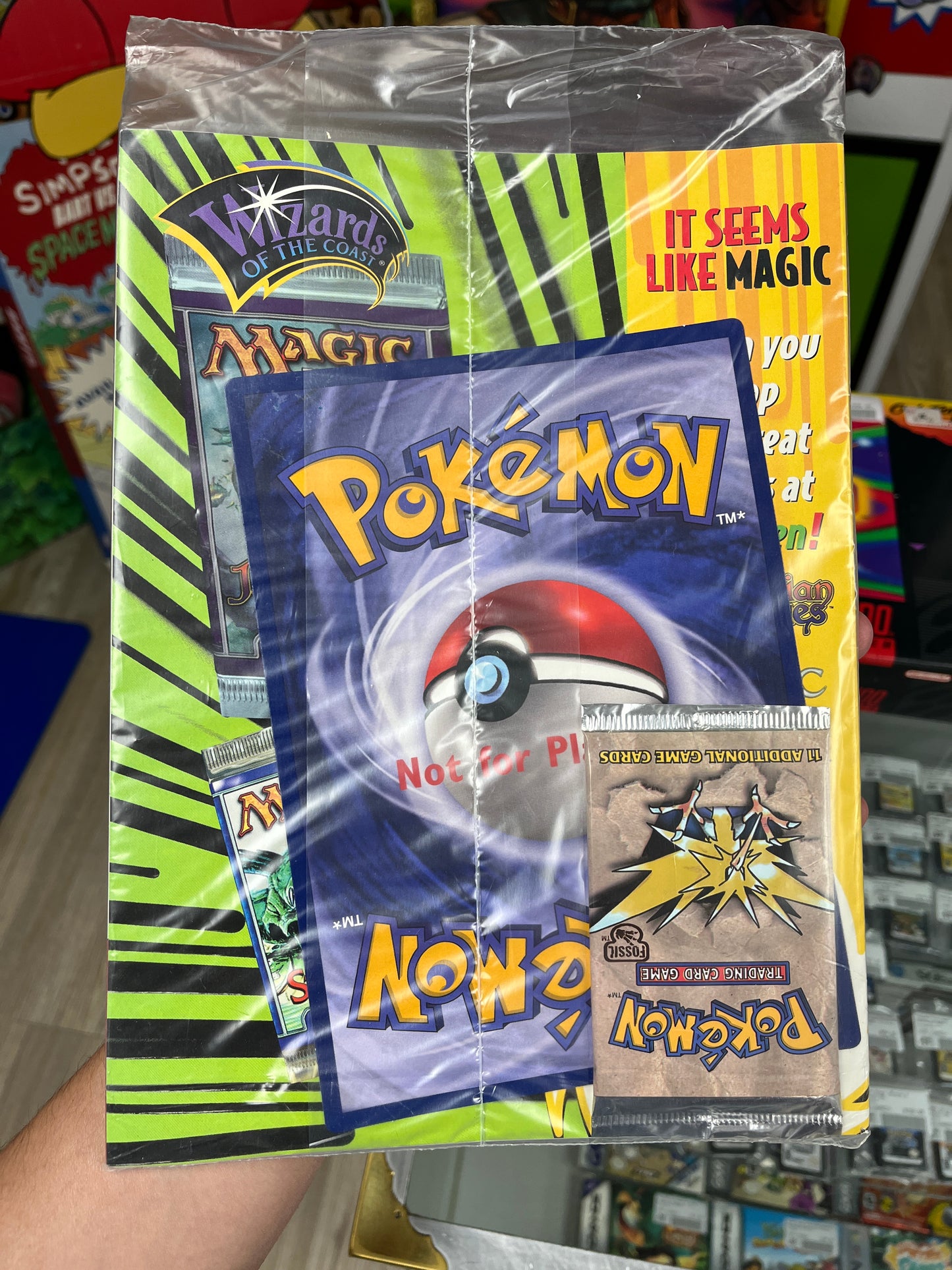 Pokemon Magazine SEALED W/ Jumbo Promo + SEALED Fossil Pack RARE