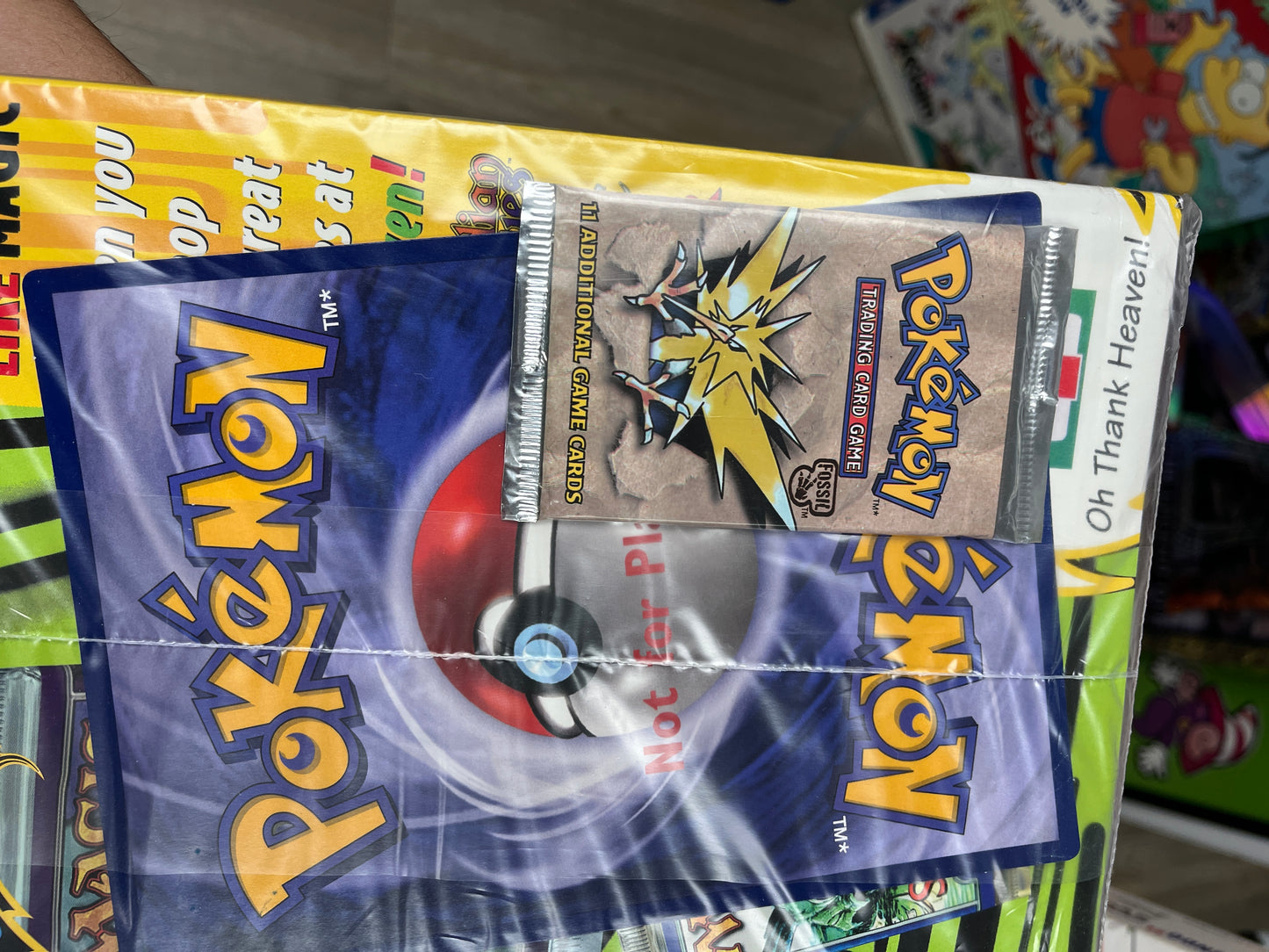 Pokemon Magazine SEALED W/ Jumbo Promo + SEALED Fossil Pack RARE