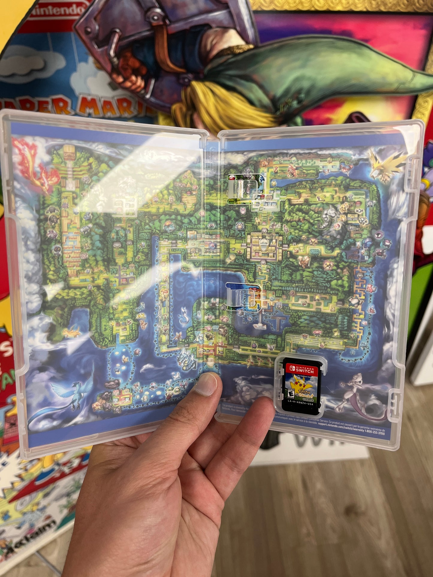 Pokemon Let's Go Pikachu Switch Complete