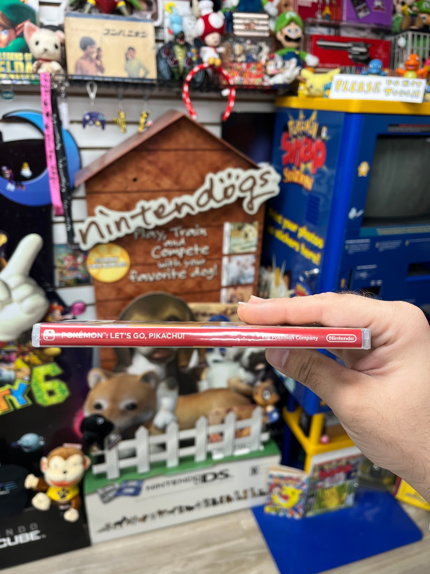 Pokemon Let's Go Pikachu - Switch Sealed