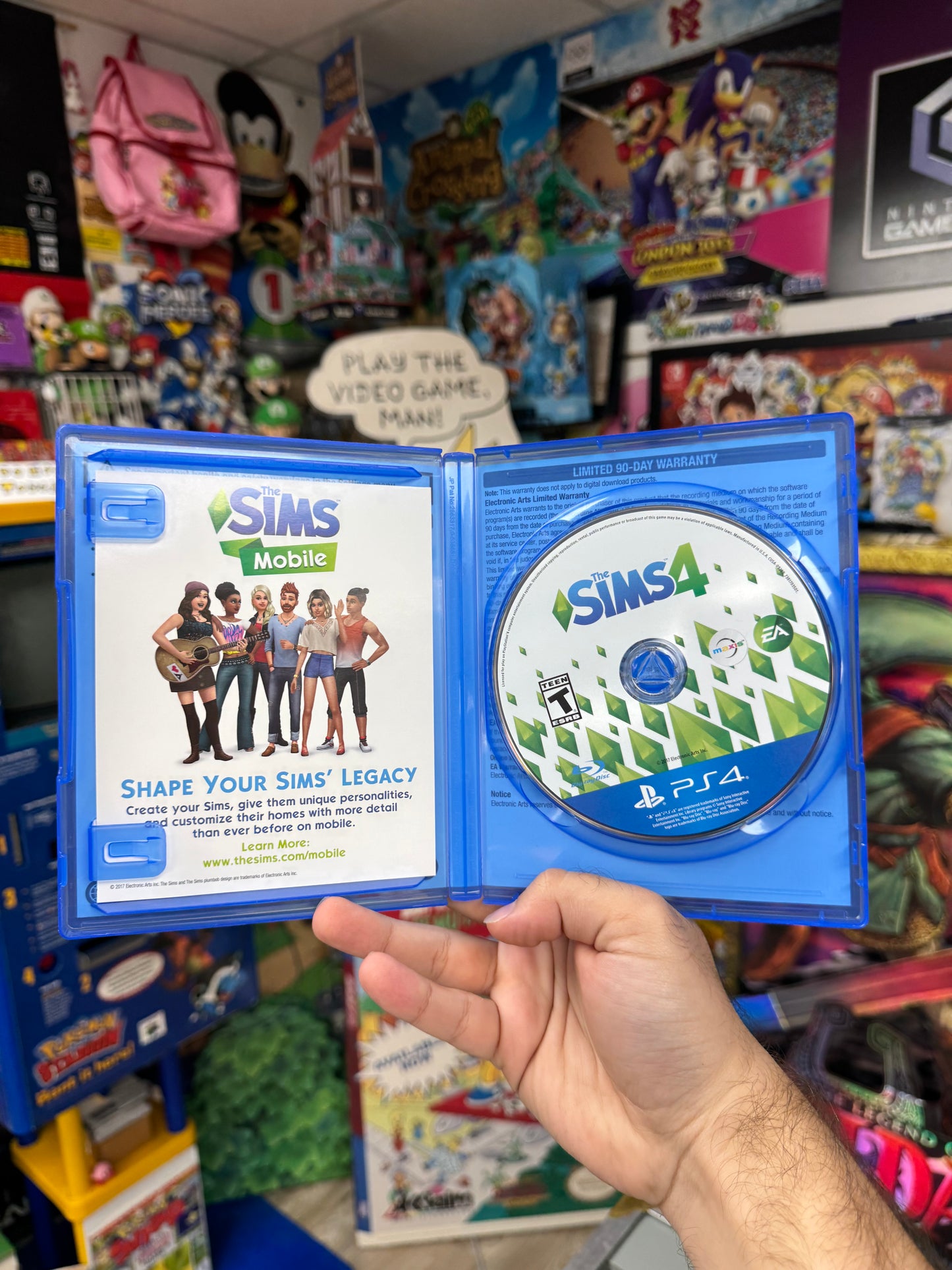 The Sims 4 PS4