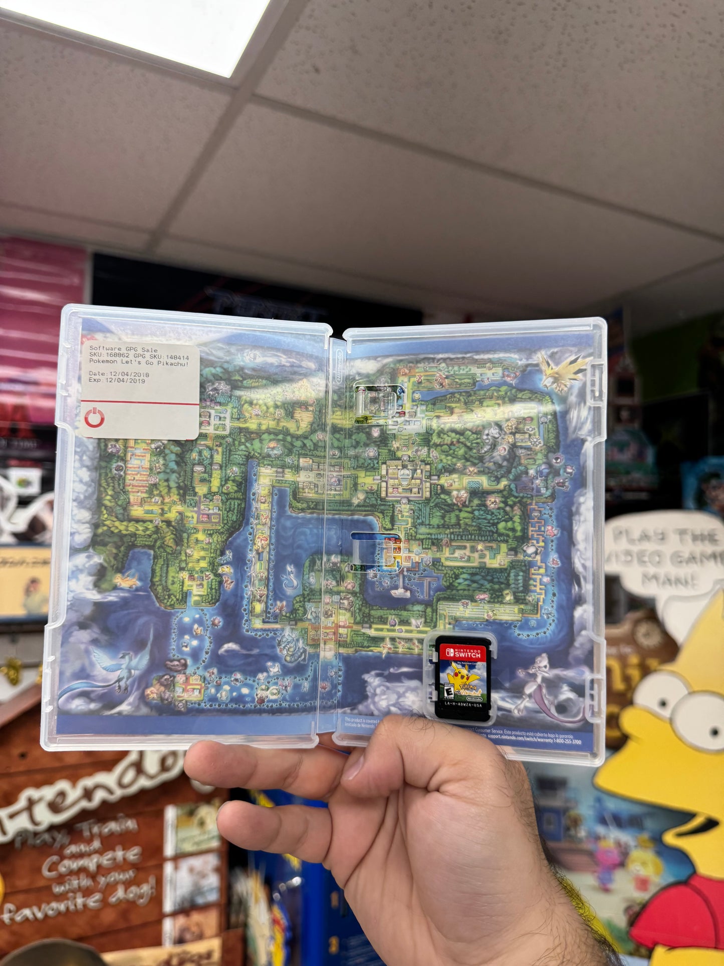 Pokemon Let's Go Pikachu - Switch CiB