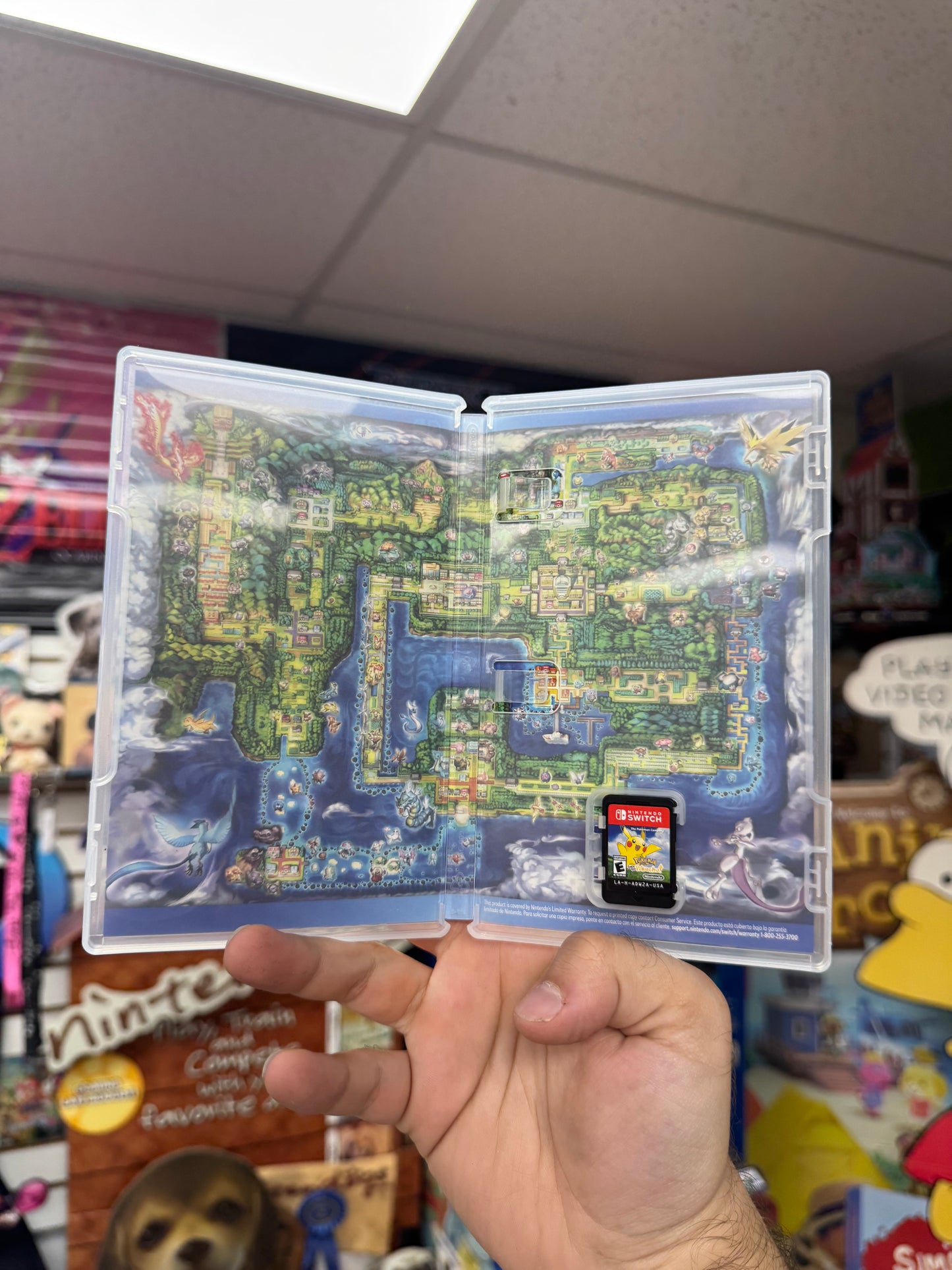 Pokemon Let's Go Pikachu - Switch CiB