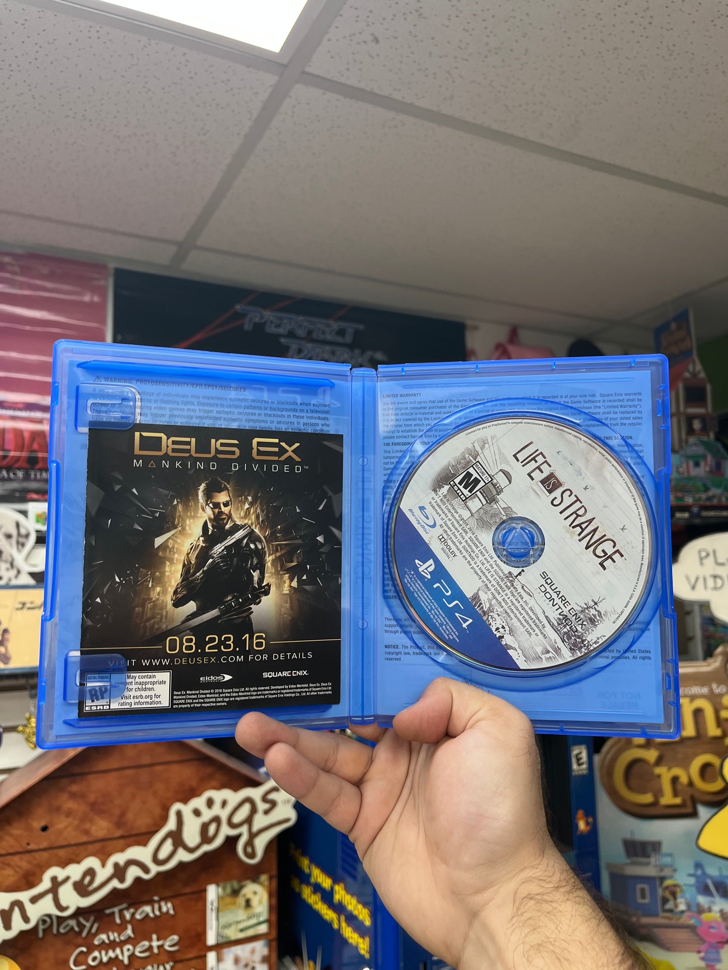 Life is Strange [Limited Edition] - PS4 CiB