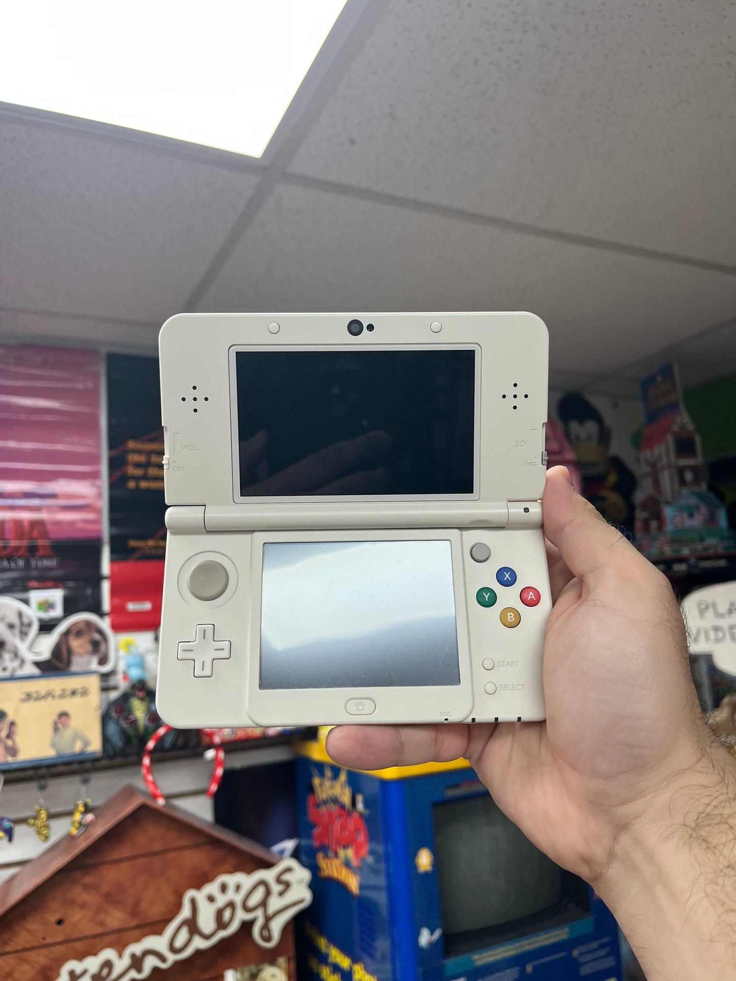 New 3DS Super Mario White Edition