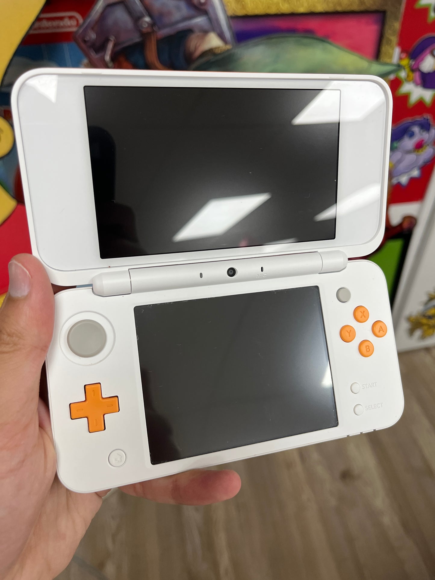 New 2DS Orange W/ Charger