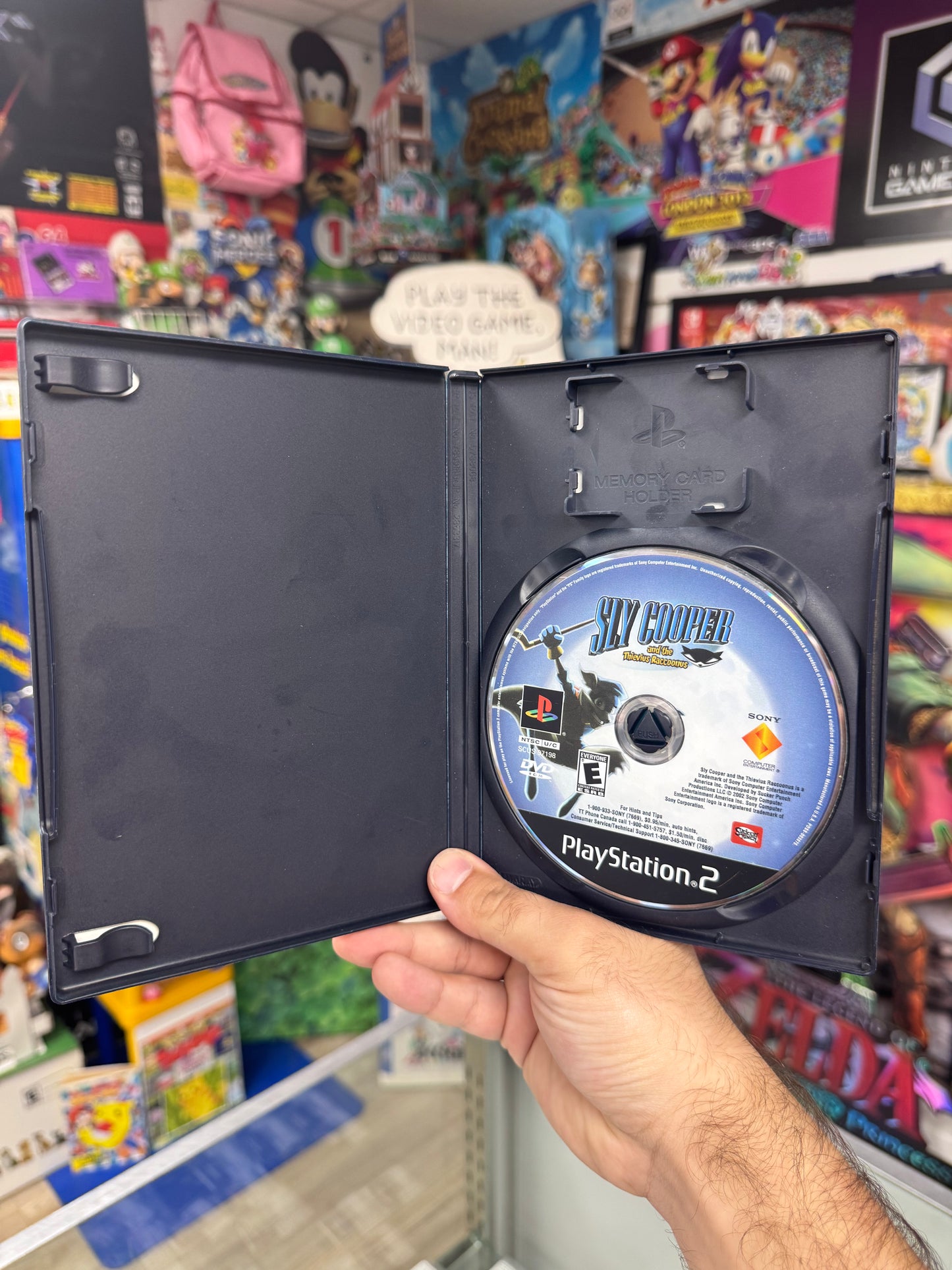 Sly Cooper and the Thievus Raccoonus PS2 CIB
