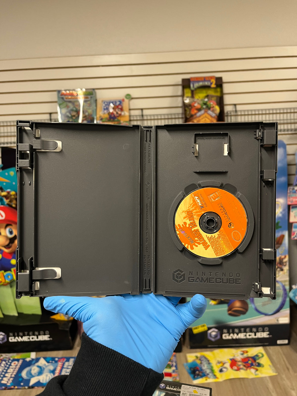 Nicktoons Battle for Volcano Island - GameCube Boxed