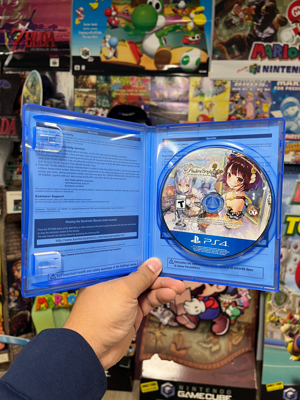 Atelier Sophie: The Alchemist of Mystery Book - PS4 Boxed