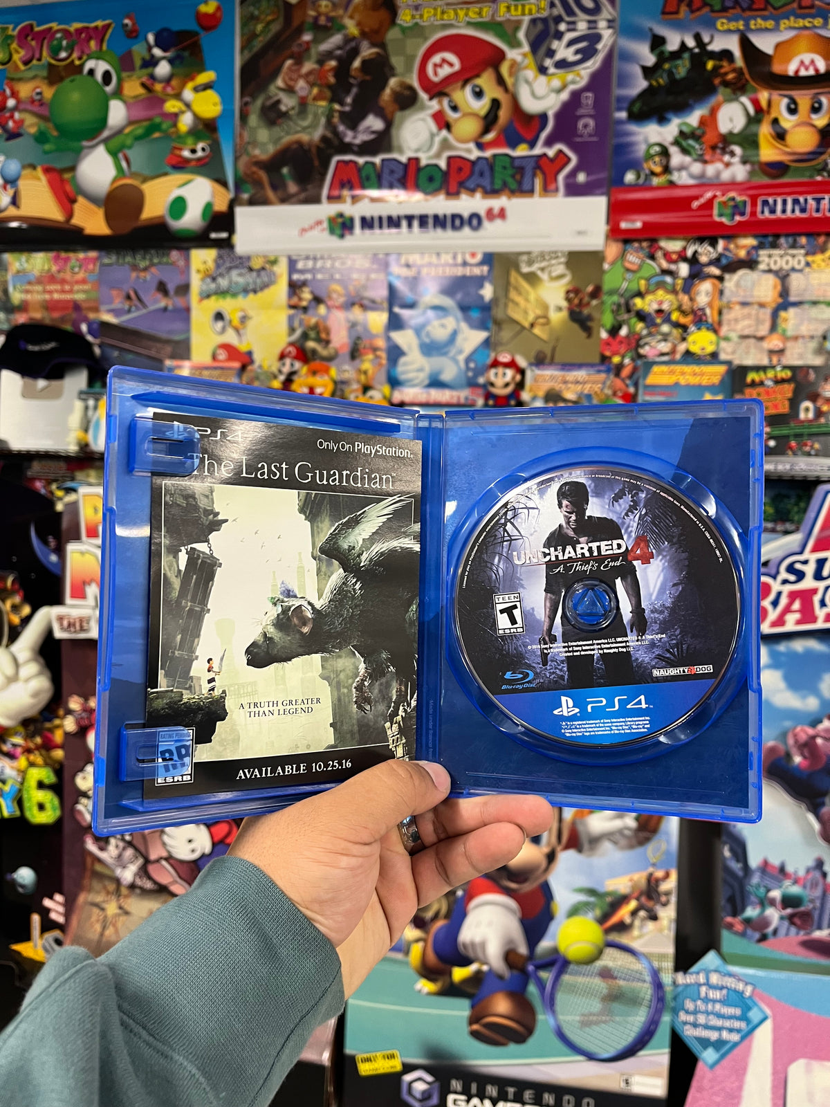 Uncharted 4 A Thief's End [Not for Resale] - PS4 CIB