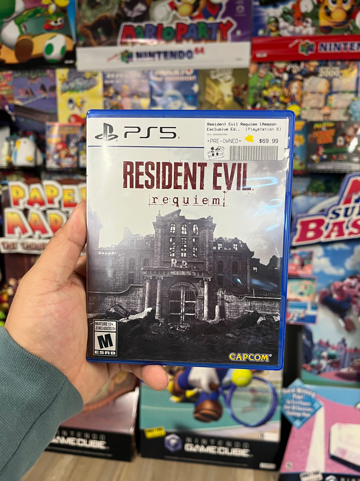 Resident Evil Requiem [Amazon Exclusive Edition] - PS5 CIB