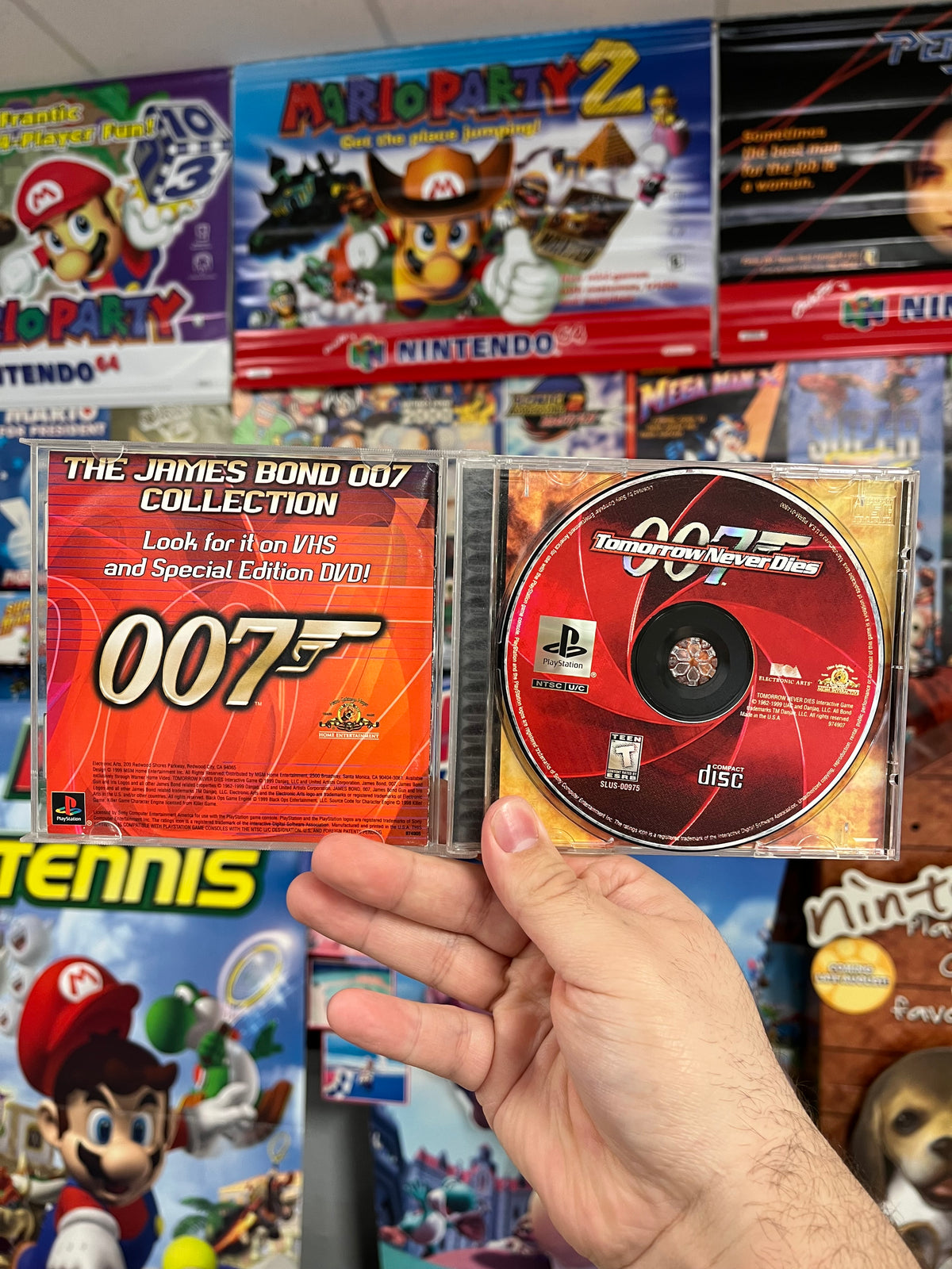 007 Tomorrow Never Dies - PS1 CIB