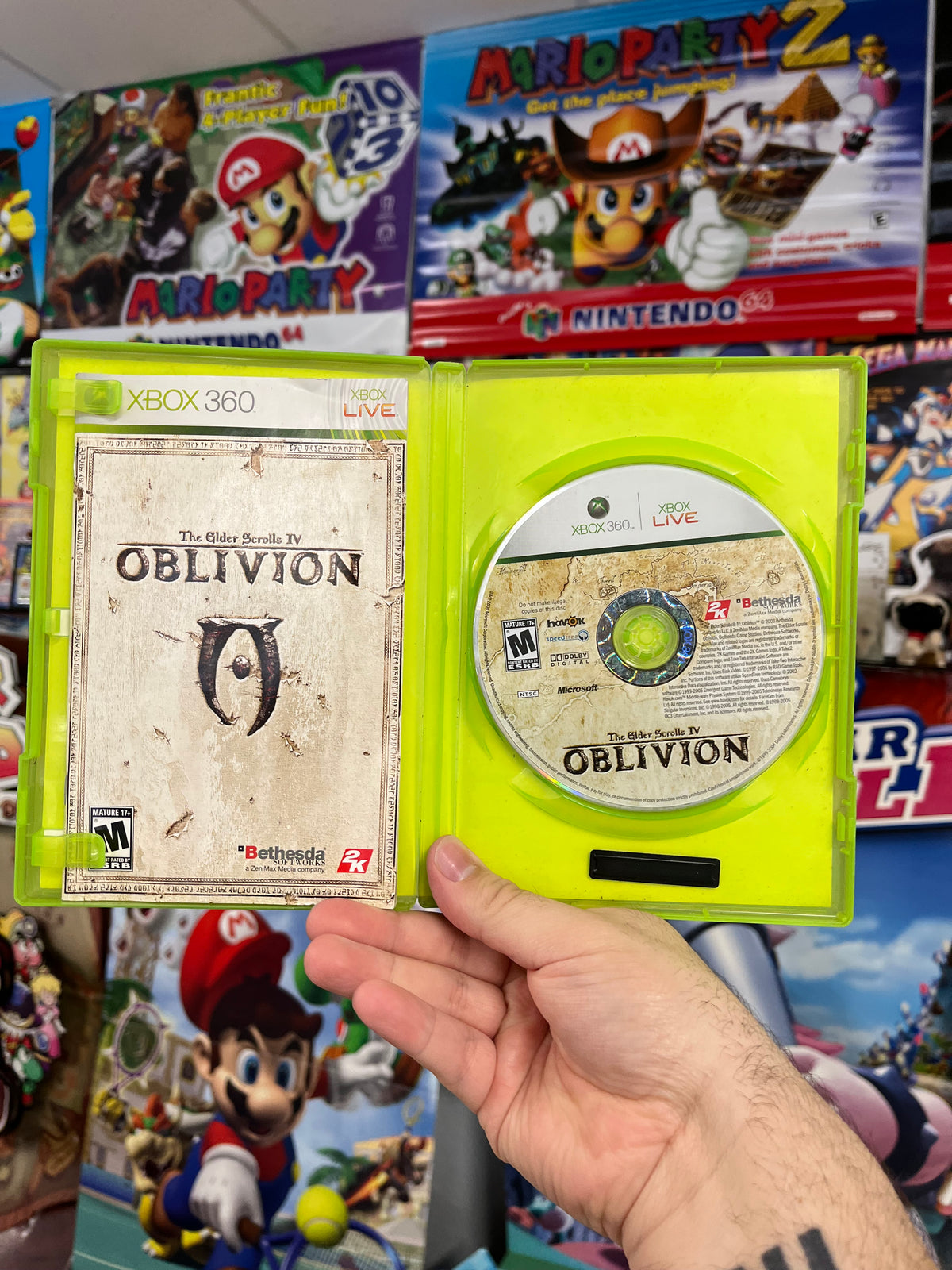 Elder Scrolls IV Oblivion [Platinum Hits] - Xbox 360 CIB