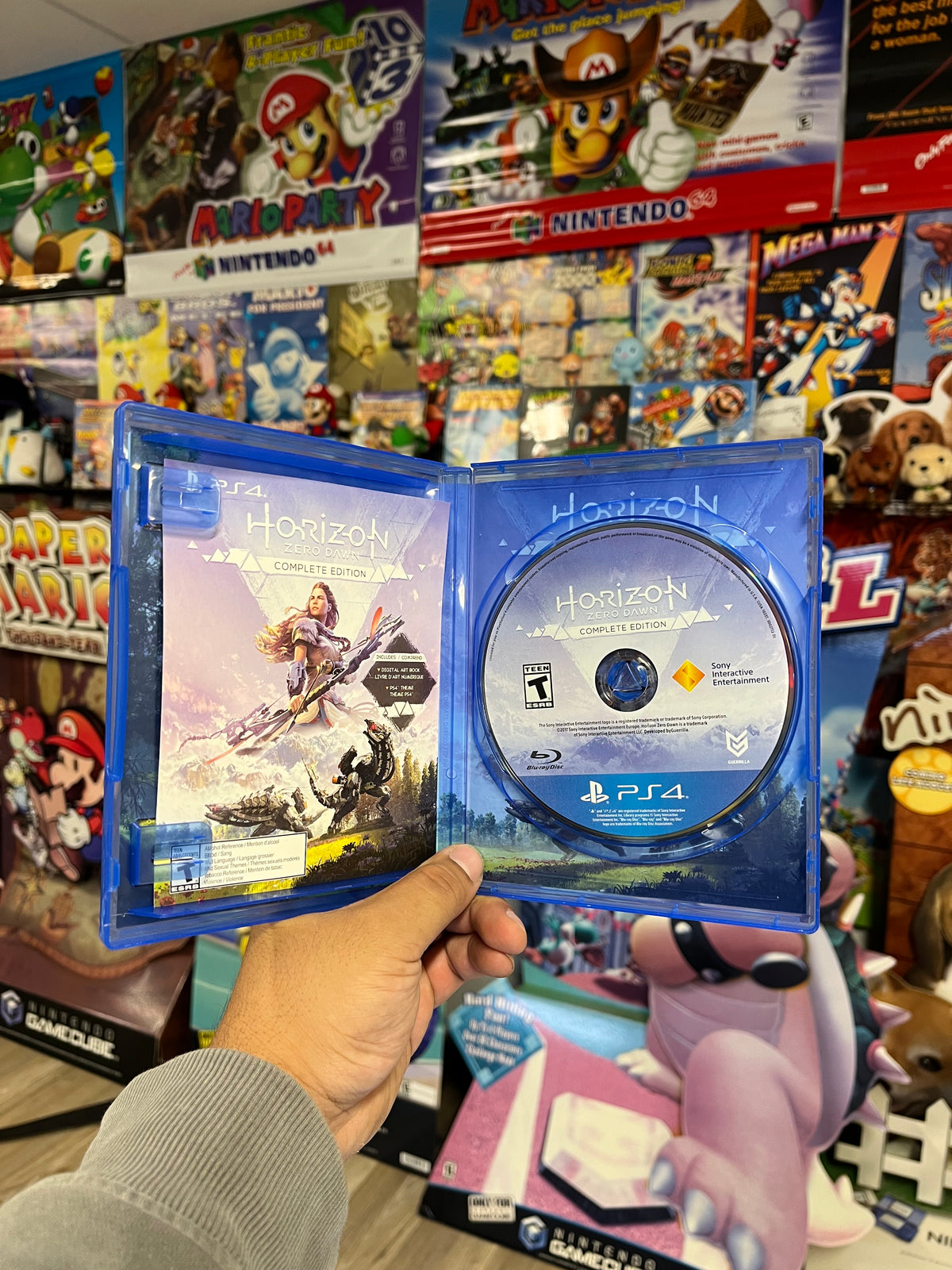Horizon Zero Dawn [Complete Edition] - PS4 CIB