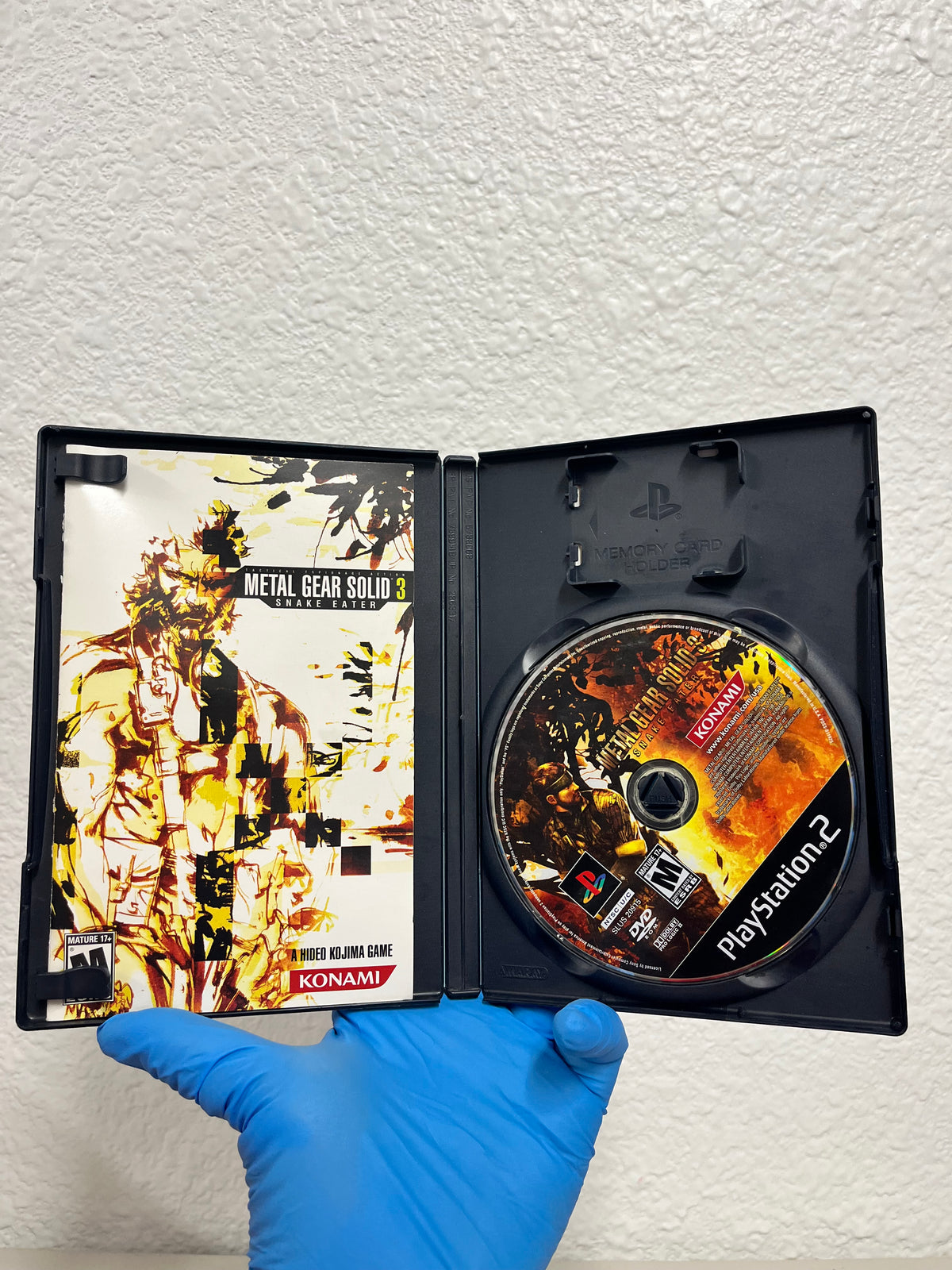 Metal Gear Solid 3 Snake Eater - PS2 CIB