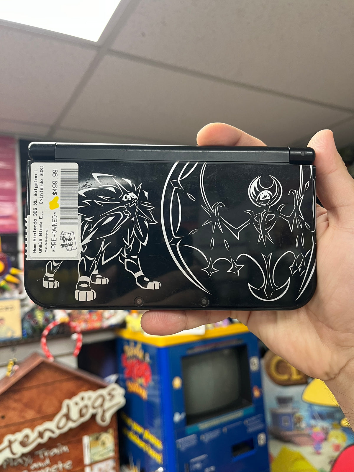 New 3DS XL Solgaleo Lunala Black Edition