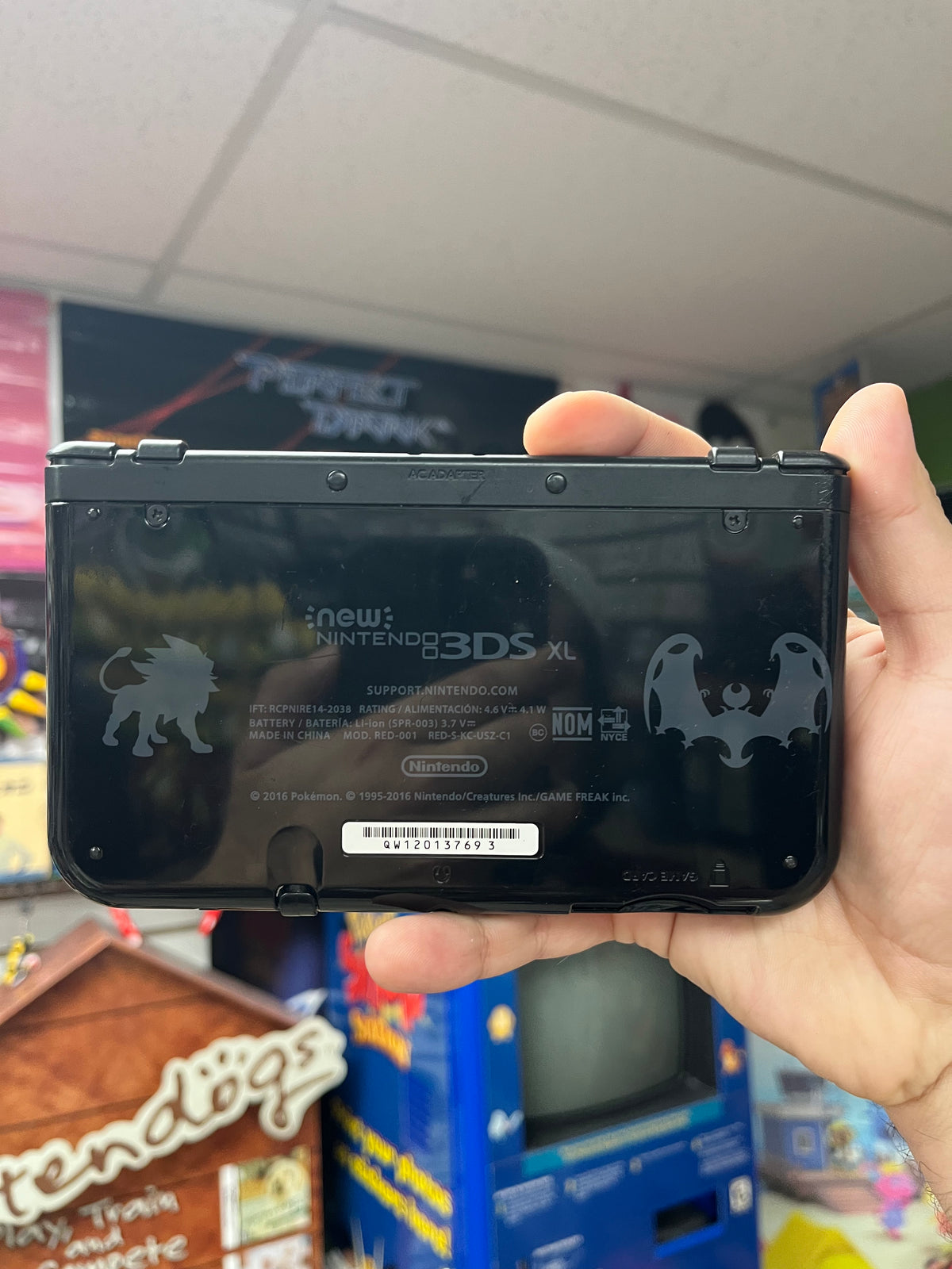 New 3DS XL Solgaleo Lunala Black Edition