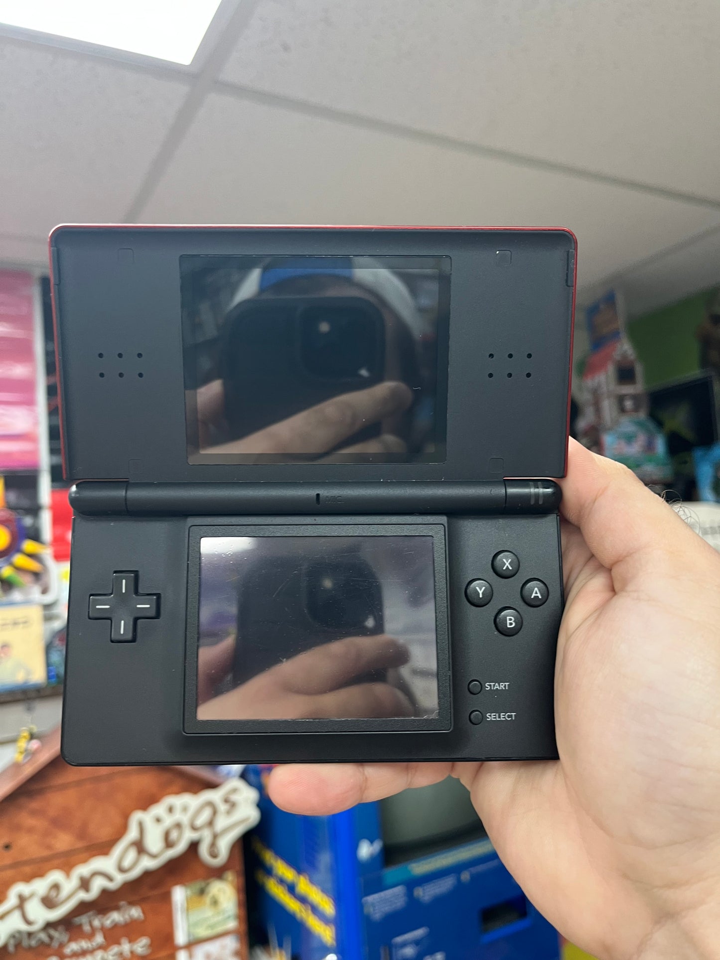 DS Lite Crimson & Black
