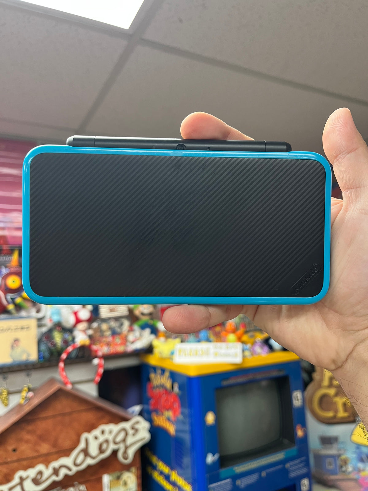 New Nintendo 3DS XL Black + Turquoise [Mario Kart 7 Edition] - Complete