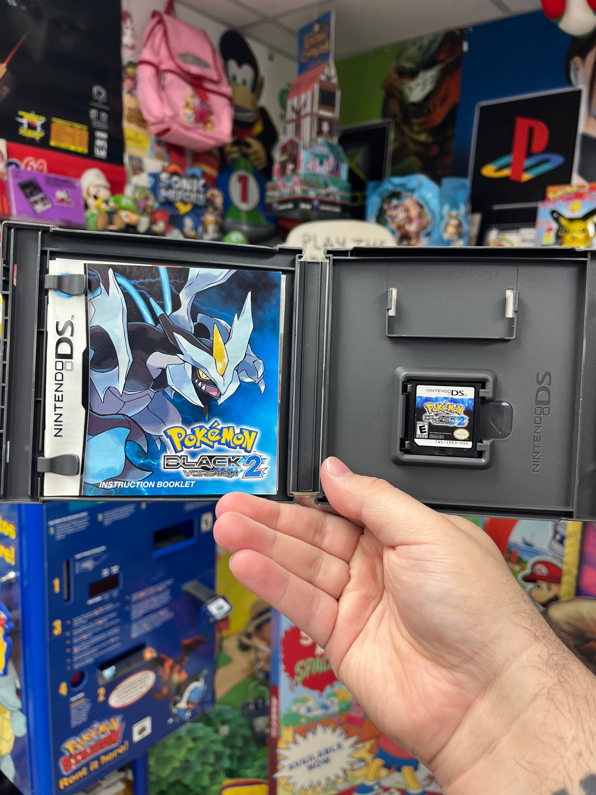 Pokemon Black Version 2 - CiB [Read Description]