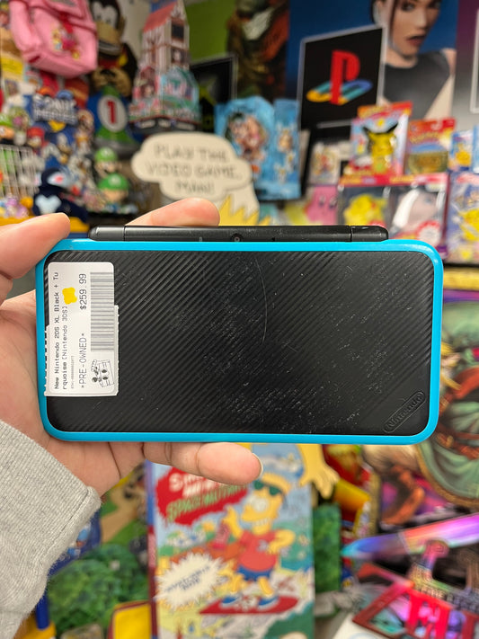 New 2DS XL Black + Turquoise