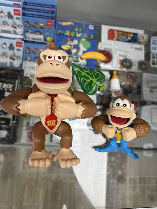 Donkey Kong + Baby Kong Figures