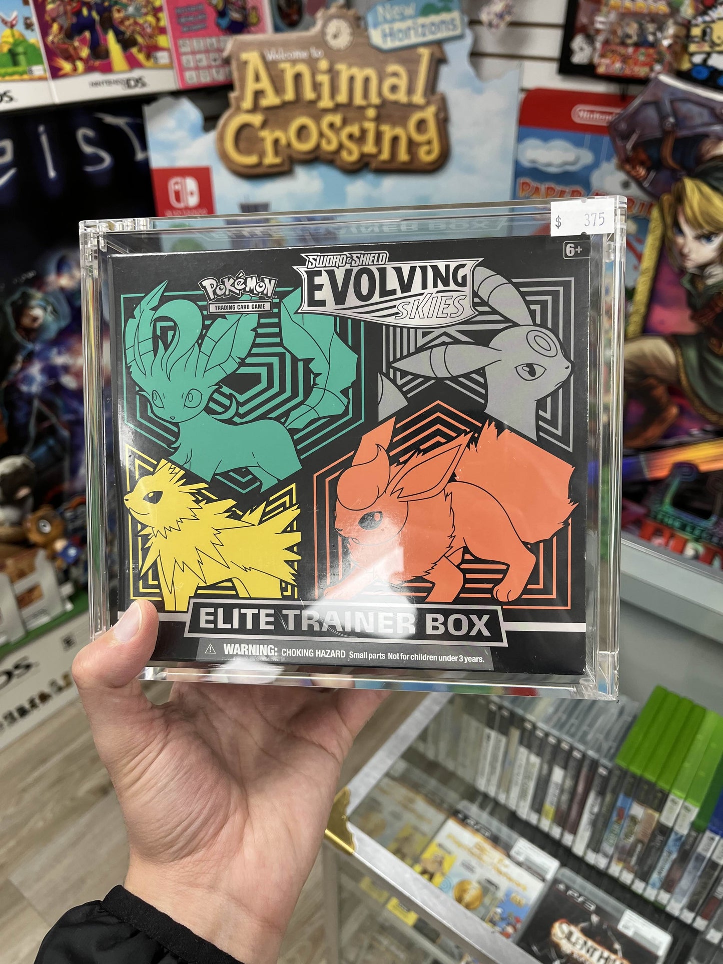 Pokemon Evolving Skies ETB Sealed W/ Box Protector!