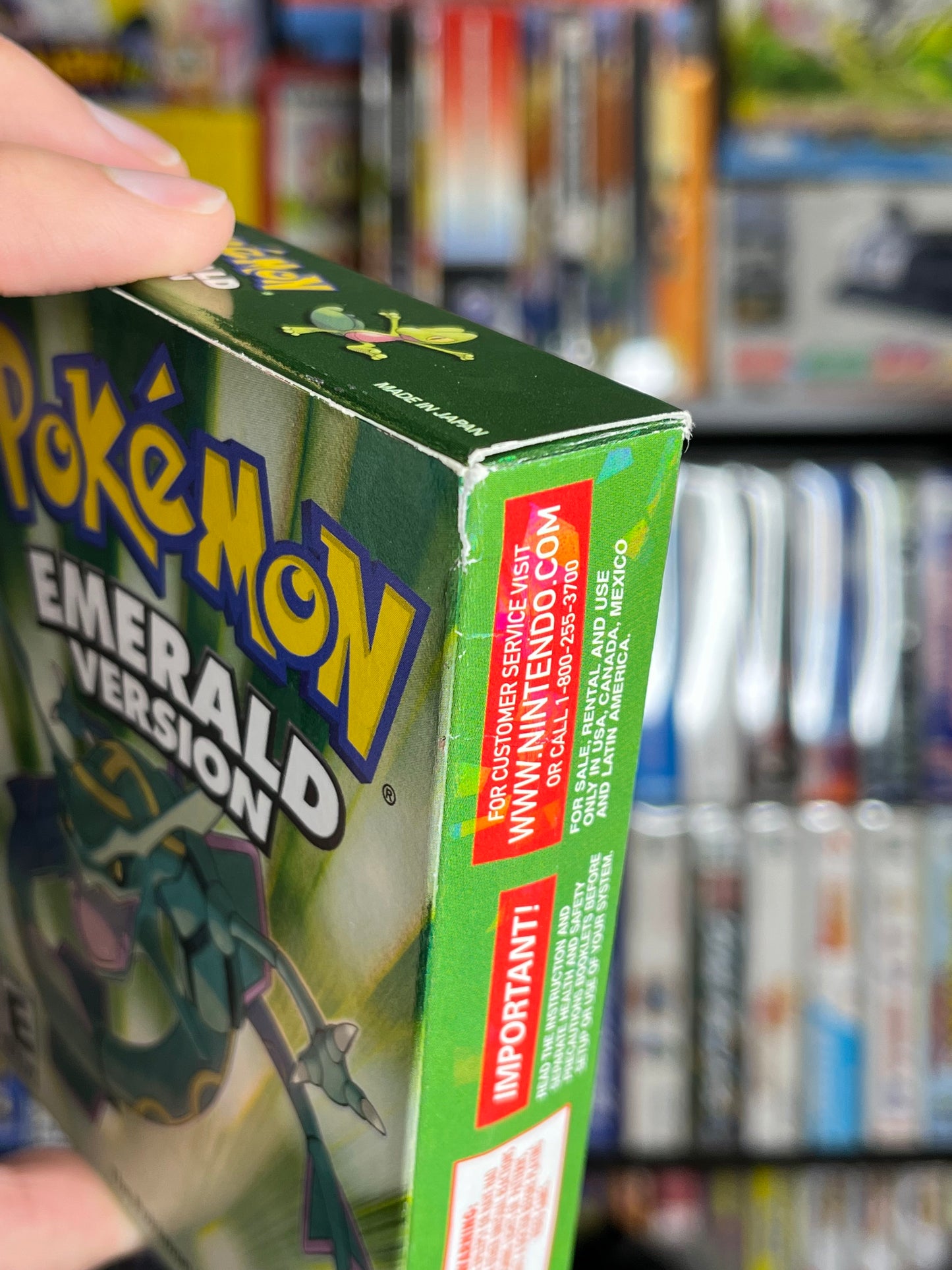 Pokemon Emerald GBA CIB Clean