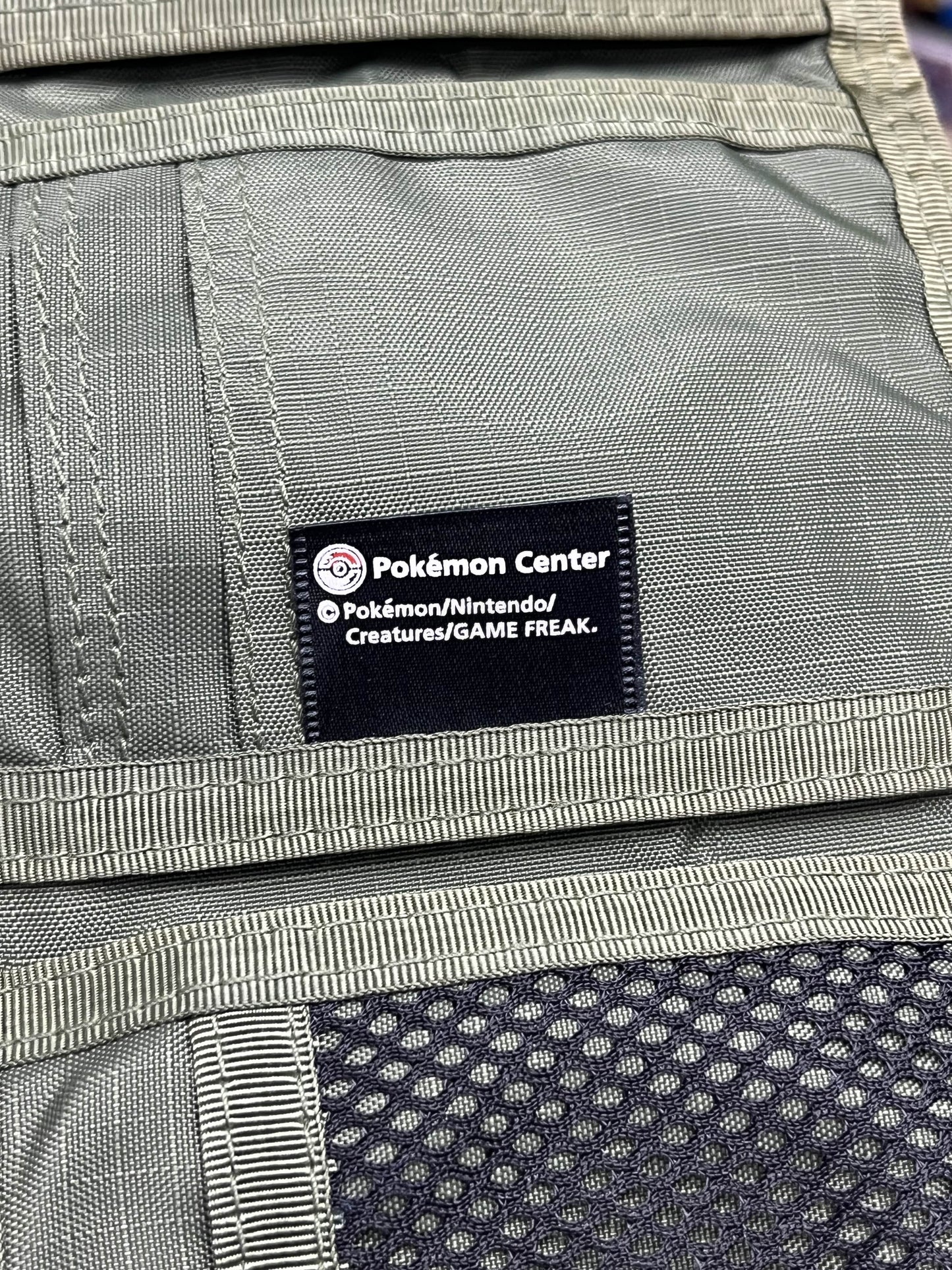 2004 Rayquaza Pokemon Center NYC Wallet *RARE*