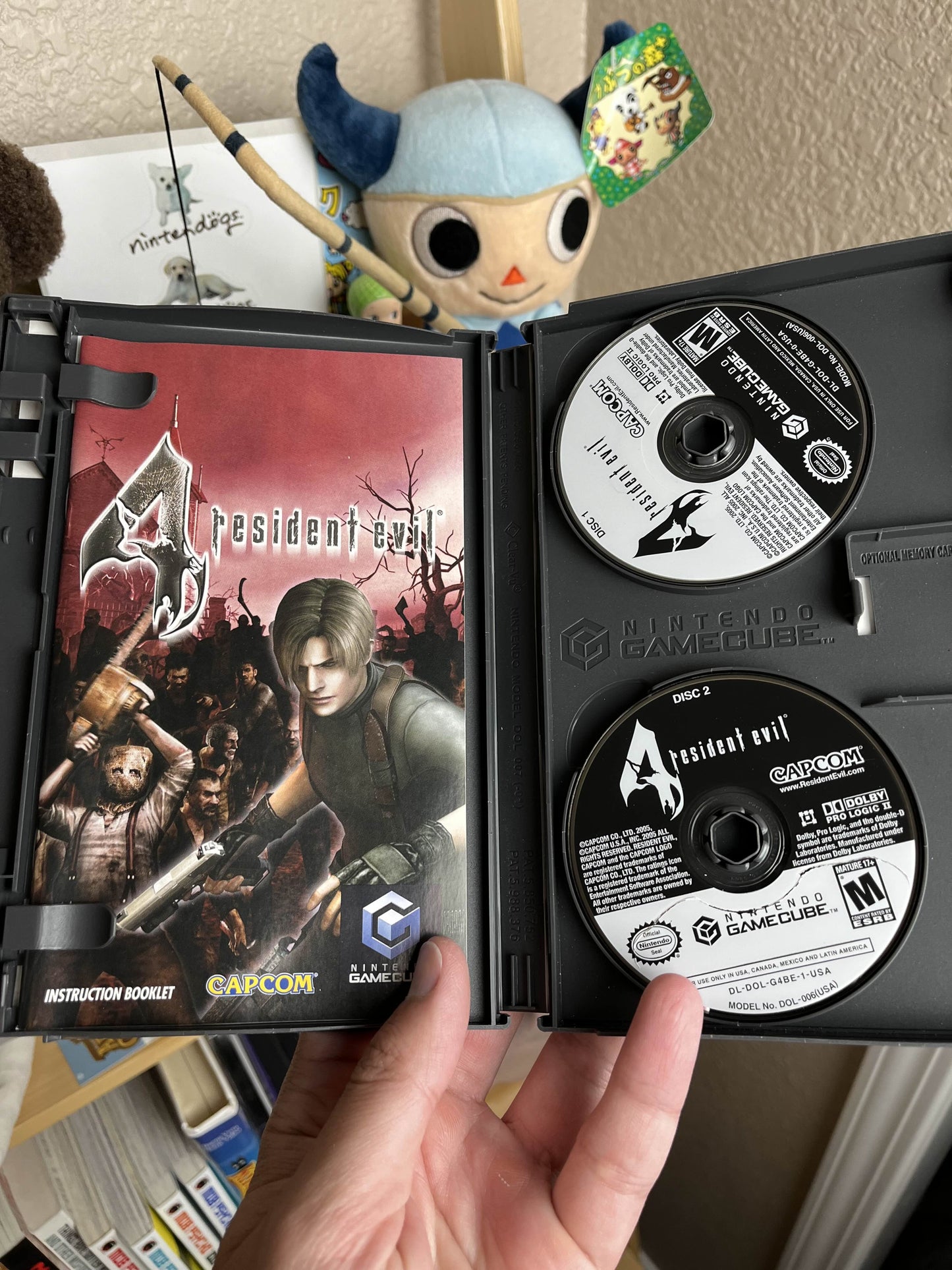 Resident Evil 4 GameCube CIB Clean