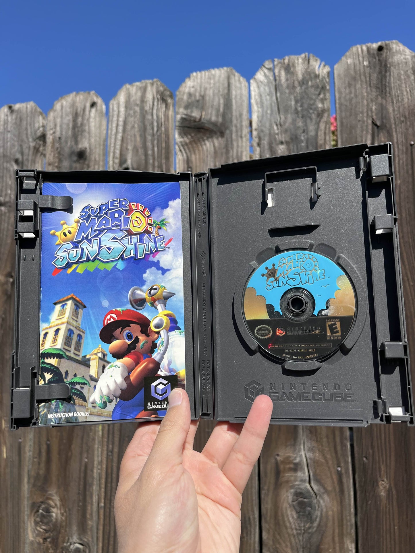 Super Mario Sunshine GameCube CIB Clean