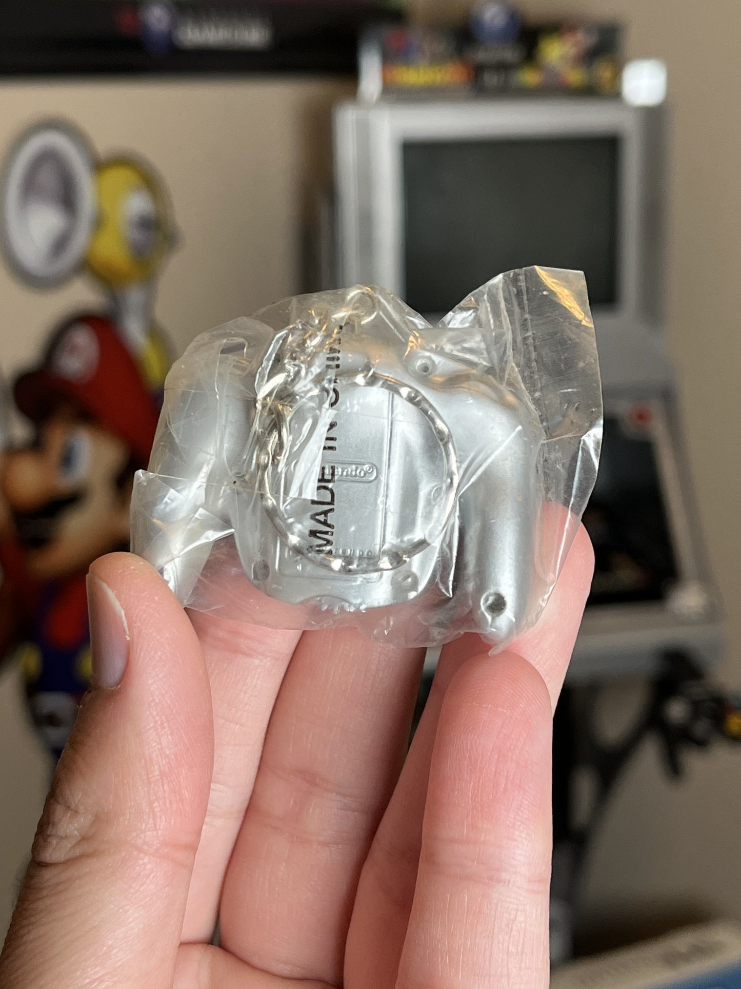 Mini Wavebird GameCube Controller Keychain SEALED